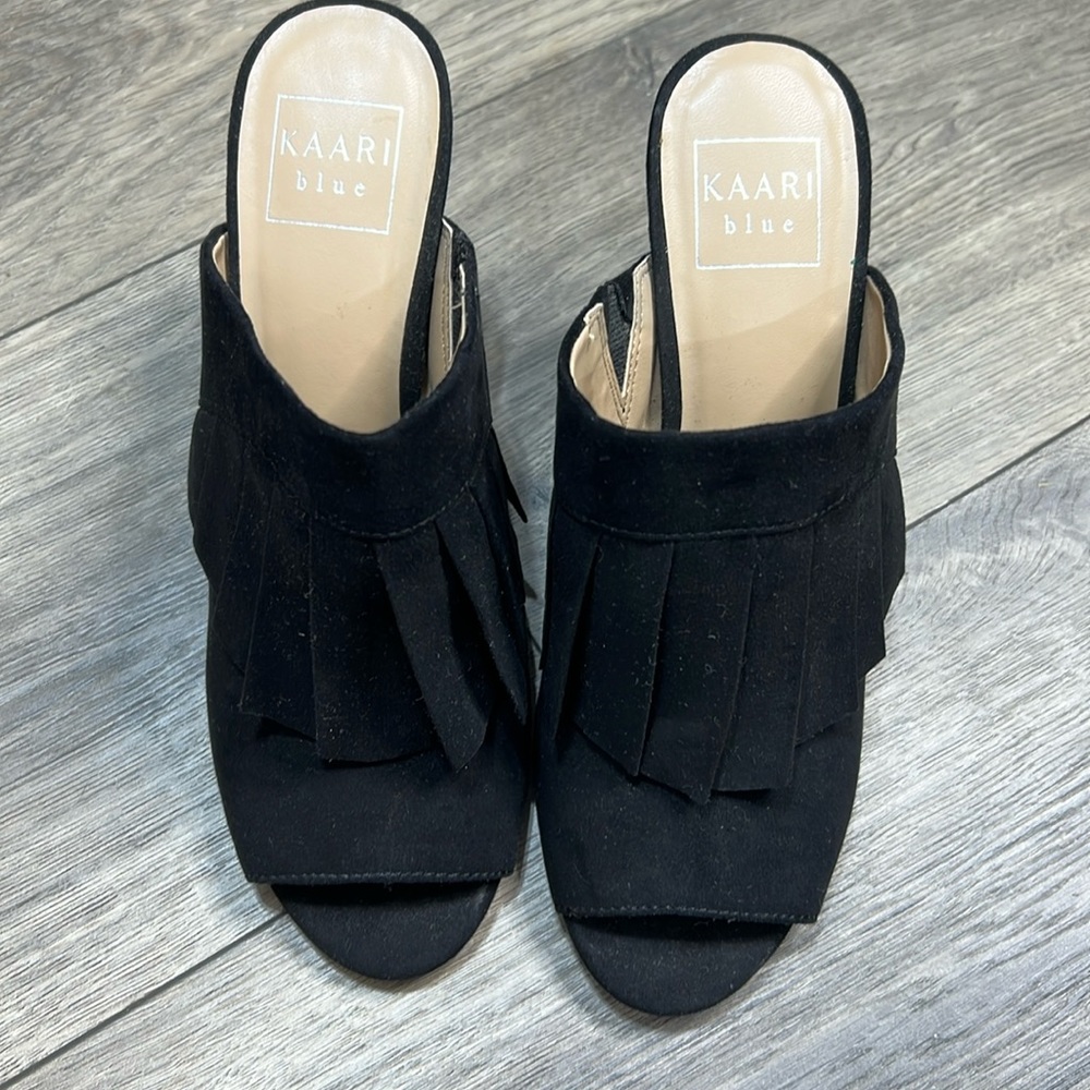 KAARI blue suede black heels - size 7.5